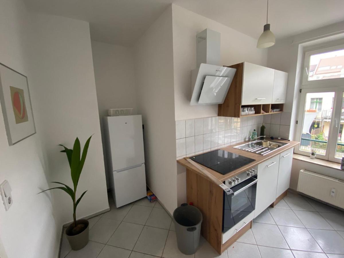 Schoene, Ruhige Zweiraumwohnung Im Angesagten Altlindenau Lipsk Zewnętrze zdjęcie