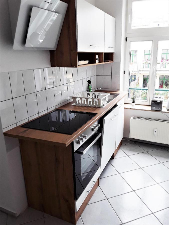 Schoene, Ruhige Zweiraumwohnung Im Angesagten Altlindenau Lipsk Zewnętrze zdjęcie