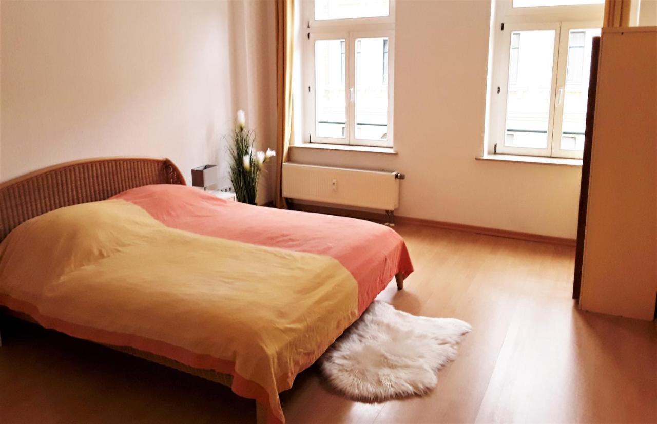 Schoene, Ruhige Zweiraumwohnung Im Angesagten Altlindenau Lipsk Zewnętrze zdjęcie